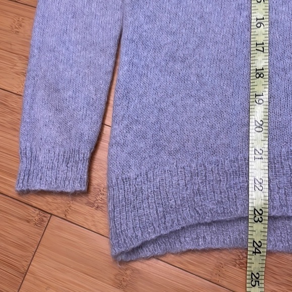ARITZIA Babaton Mohair Alpaca Crewneck Sweater Gray Size XS - Picture 8 of 8